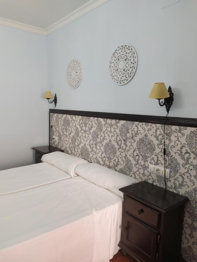Apartamentos Turisticos Casa Cantillo Carmona  Eksteriør bilde