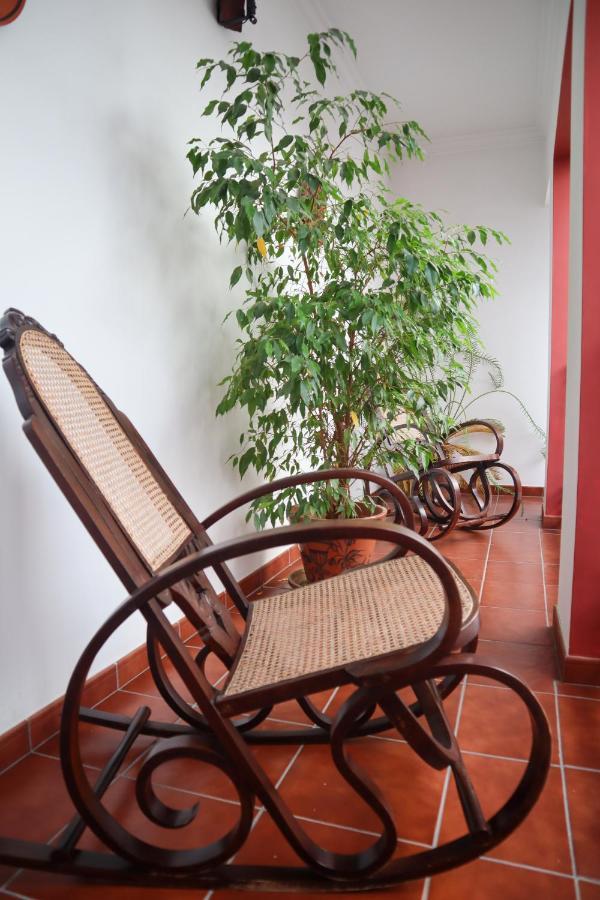 Apartamentos Turisticos Casa Cantillo Carmona  Eksteriør bilde