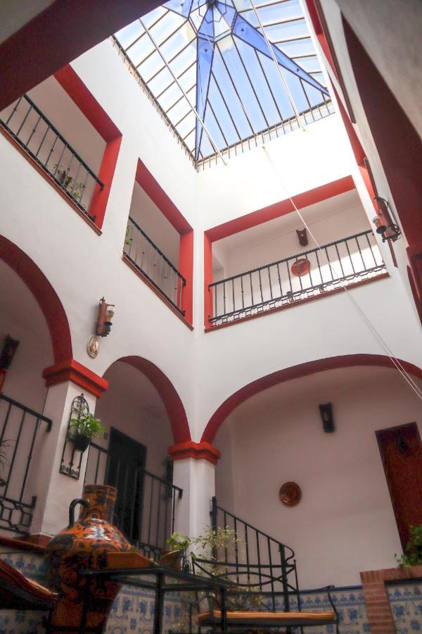 Apartamentos Turisticos Casa Cantillo Carmona  Eksteriør bilde